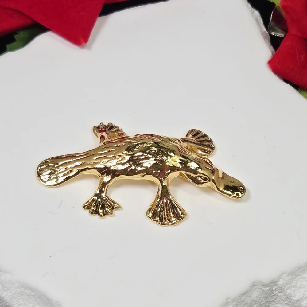 Mini Gold Platypus Figurine Metal Curio Collectible Desk Miniature Marine Decor